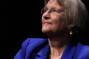 Hiệu Trưởng Harvard Đến Việt Nam