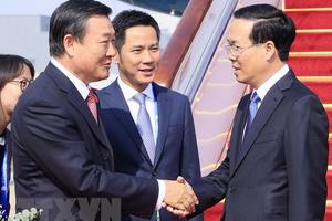 Chủ tịch nước bắt đầu tham dự Diễn đàn “Vành đai và Con đường”