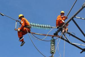 Giá điện còn mang màu sắc "bao cấp, đối tượng nào bị thiệt thòi?