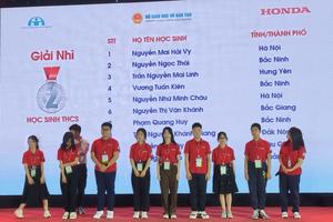 Học sinh Trường THCS Ngô Sĩ Liên vinh dự nhận giải thưởng trong cuộc thi “An toàn giao thông cho nụ cười ngày mai”