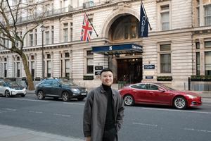 Chàng trai mang “Ống hút gạo Việt” tỏa sáng trời Âu châu