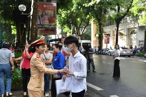 Xem Công an Hà Nội tiếp sức mùa thi