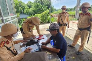 Gửi thông báo “phạt nguội” với những chủ phương tiện cố tình “né chốt” cảnh sát giao thông