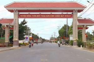 Huyện Thoại Sơn (An Giang) đạt chuẩn nông thôn mới nâng cao