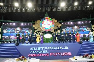 “Du lịch bền vững – Kiến tạo tương lai”
