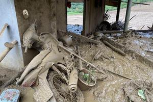 Sạt lở kinh hoàng vùi lấp cả thôn, hiện tìm thấy 16 thi thể nạn nhân