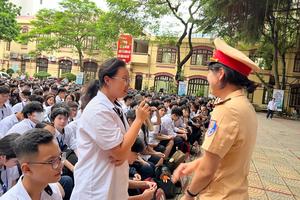 Ôn lại những kiến thức trật tự an toàn giao thông cho học sinh đầu năm học mới