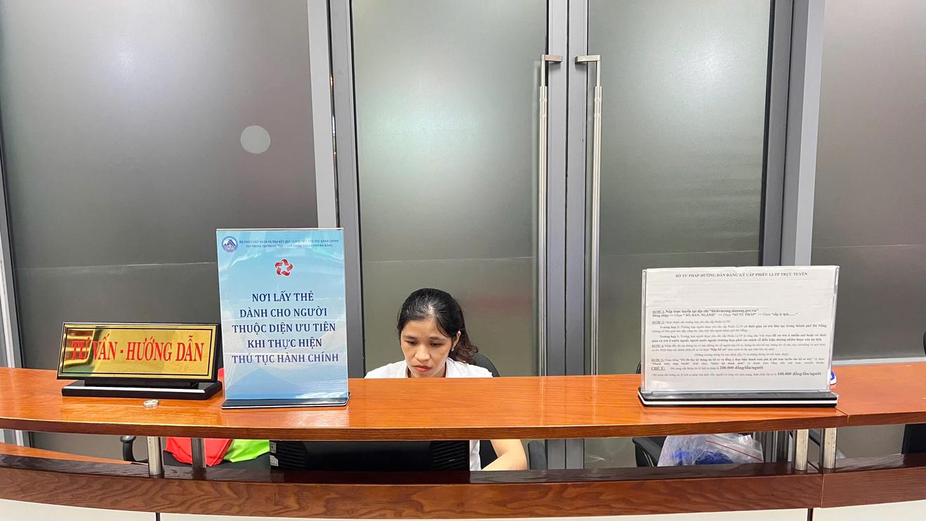 Đà Nẵng phát “Thẻ ưu tiên khi thực hiện thủ tục hành chính”