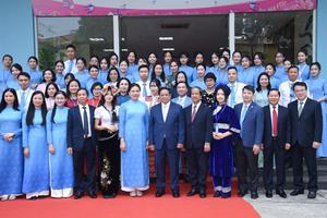 Thủ tướng: chú trọng tạo ra sự khác biệt, giá trị riêng của Học viện Phụ nữ