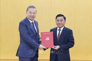 Ông Trần Cẩm Tú giữ chức Thường trực Ban Bí thư