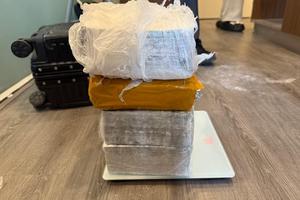 Cảnh báo chiêu lừa đảo “máy ủ đô la Mỹ” của các đối tượng nước ngoài