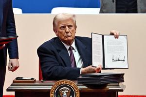 Ông Trump tuyên bố rút Mỹ khỏi WHO