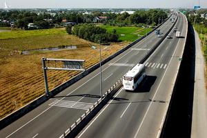 Kế hoạch tới năm 2030, xây dựng 1.200km đường bộ cao tốc tại vùng sông Cửu Long