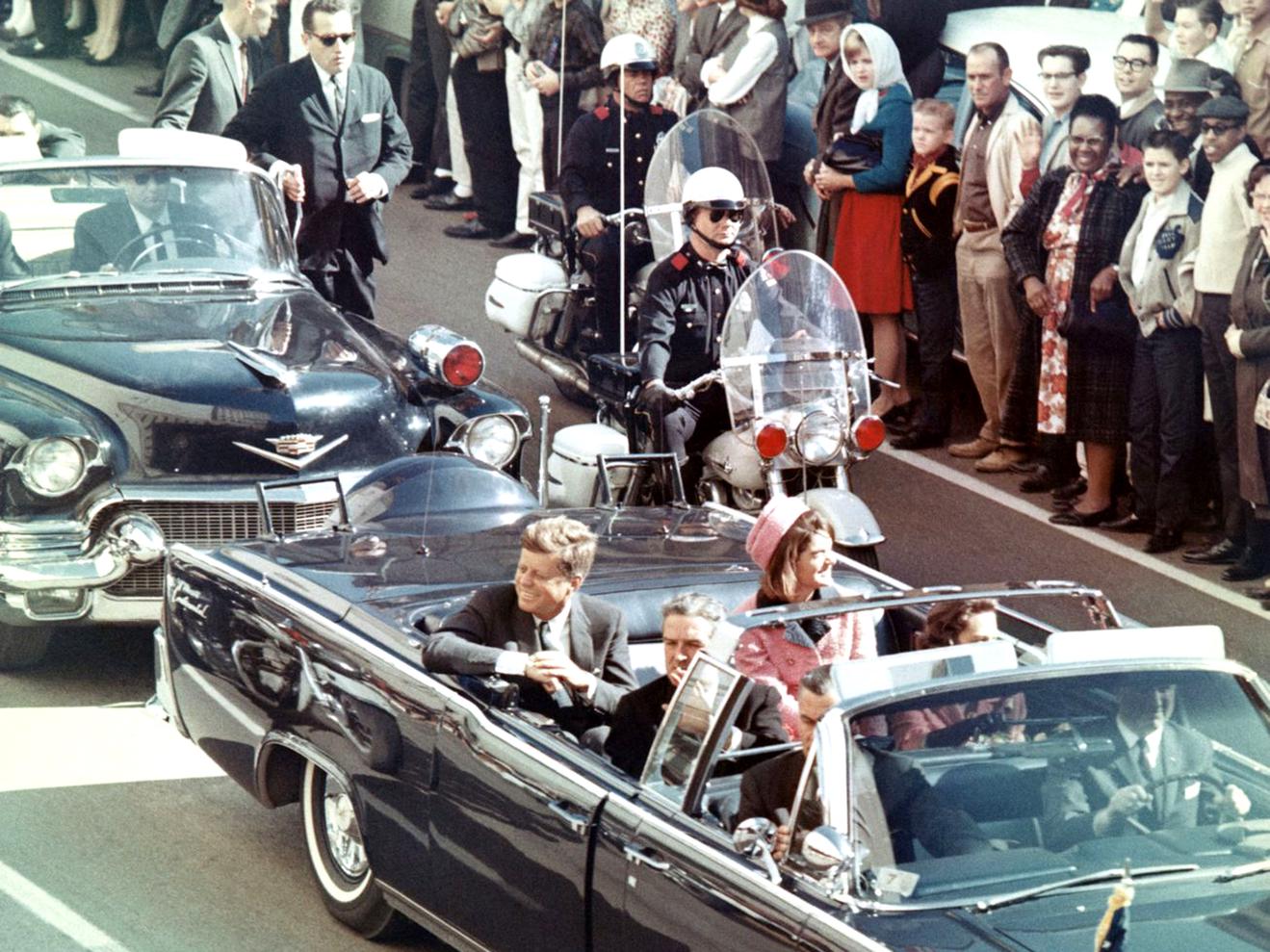 Tài liệu ám sát Tổng thống John F. Kennedy bác bỏ nhiều thuyết âm mưu liên quan đến Mafia, Liên Xô