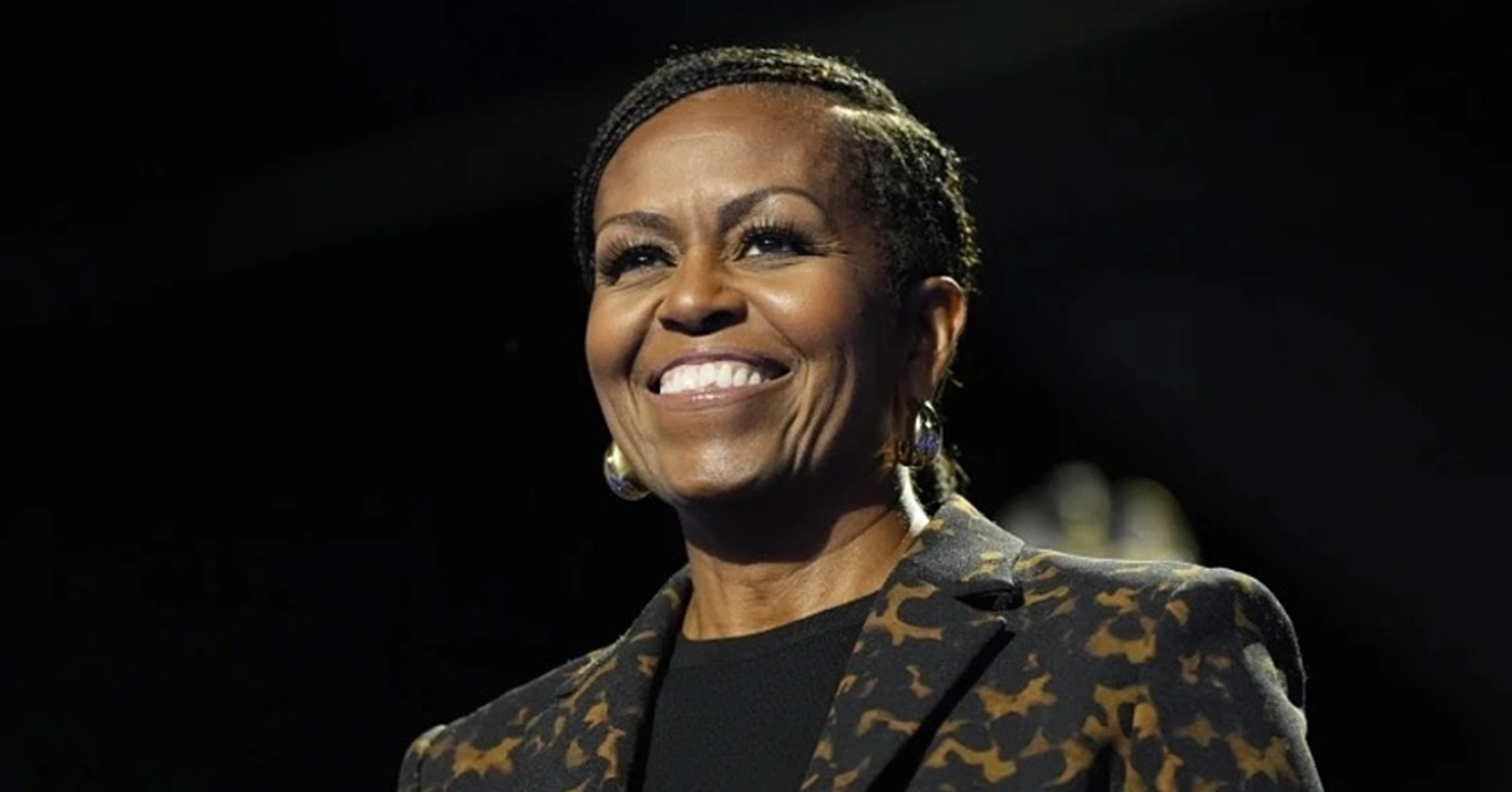 Michelle Obama: Từ nỗi sợ “không đủ giỏi” đến biểu tượng toàn cầu