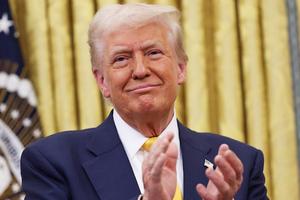 Tổng thống Donald Trump quyền lực đến mức nào?