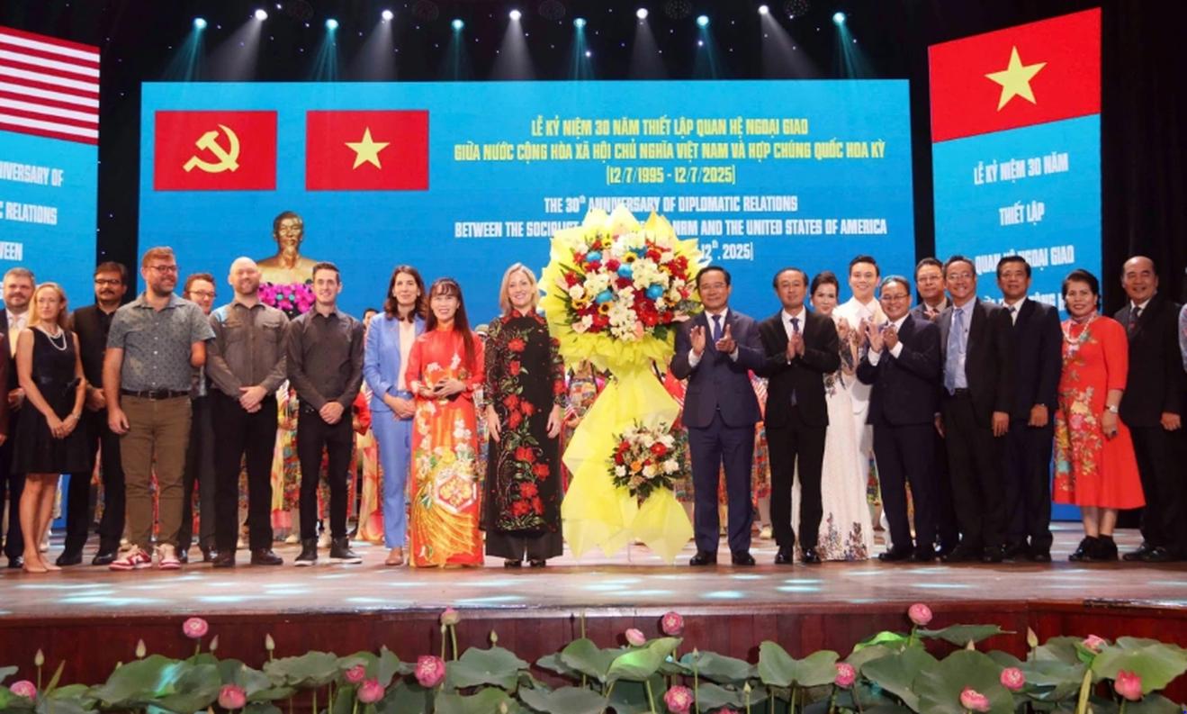 Đảng bộ và Nhân dân Thành phố Hồ Chí Minh xây dựng mối quan hệ chiến lược Việt Nam – Hoa Kỳ