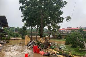 Phố cổ Yến Lạc, lũ đi qua, tan hoang ở lại