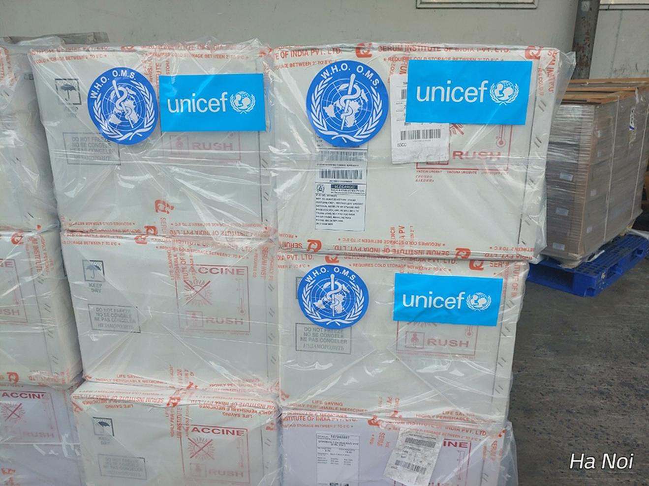 Routine childhood immunization in Viet Nam boosted by arrival of WHO and UNICEF-supported pentavalent vaccines