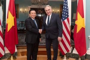 Deputy Secretary of State Campbell meets with Director of Ho Chi Minh National Academy of Politics