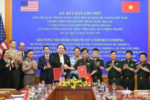 Việt Nam và Hoa Kỳ tăng cường hợp tác khắc phục hậu quả chiến tranh