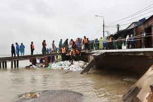 Chính phủ ký Quyết định Hỗ trợ khẩn cấp 100 tỷ đồng cho thành phố Đà Nẵng