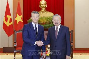 Tổng Bí thư Tô Lâm tiếp Bộ trưởng Bộ Chiến tranh Hoa Kỳ Pete Hegseth