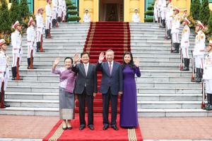 Tổng Bí thư và phu nhân sắp thăm Lào, dự kỷ niệm 50 năm Quốc khánh Lào