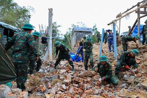 Thủ tướng kết luận về công tác khắc phục hậu quả mưa lũ tại Nam Trung Bộ, yêu cầu tập trung ổn định đời sống người dân