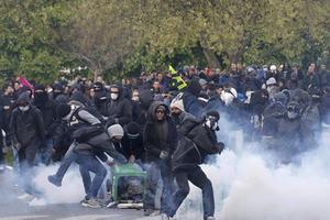 Cảnh giác trước một số luồng tư duy tại Pháp đang manh nha ý đồ xóa bỏ chủ nghĩa xã hội