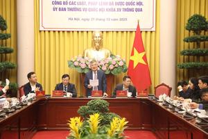 Công bố Lệnh của Chủ tịch nước về 14 luật và 1 pháp lệnh