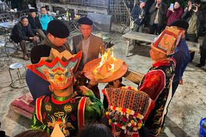 Độc đáo lễ Tủ Cải quan trọng nhất đời của người Dao Quần Chẹt