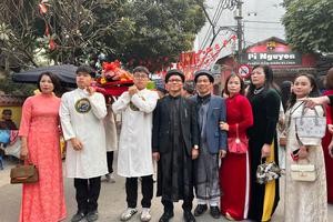 Về làng Triều Khúc ngắm các “cụ non” ra đình làm lễ trưởng thành