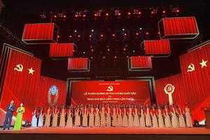 Tuyên dương Bí thư chi bộ xuất sắc và trao giải Búa liềm Vàng lần thứ X