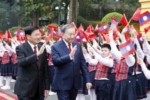 Việt - Lào đồng hành trong giai đoạn phát triển mới