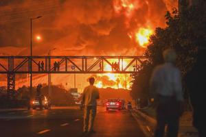 Mỹ cảnh báo tấn công Iran: Khi thùng thuốc súng đang chờ phát nổ