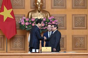 Việt Nam sẵn sàng cùng Trung Quốc củng cố hơn nữa nền tảng của quan hệ hai nước