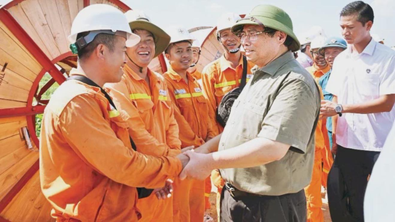 Trí tuệ, bản lĩnh, vượt sóng vươn ra biển lớn