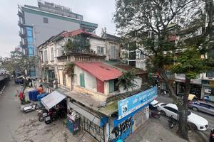 Những con tàu neo phố