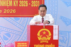 Bầu cử để lựa chọn người xứng đáng đưa đất nước bước vào kỷ nguyên mới