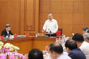 Kiên quyết ngăn chặn, đẩy lùi tham nhũng, lãng phí, tiêu cực