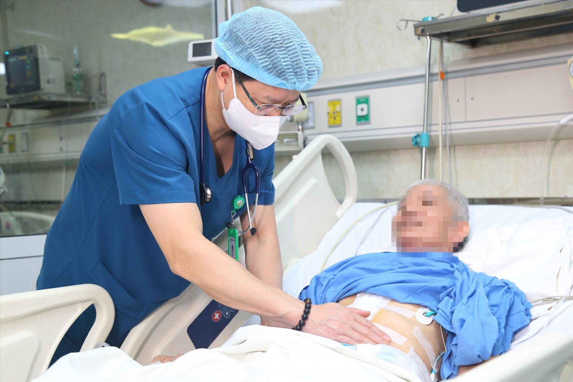 Việt Nam lần đầu ghép tạng Domino thành công