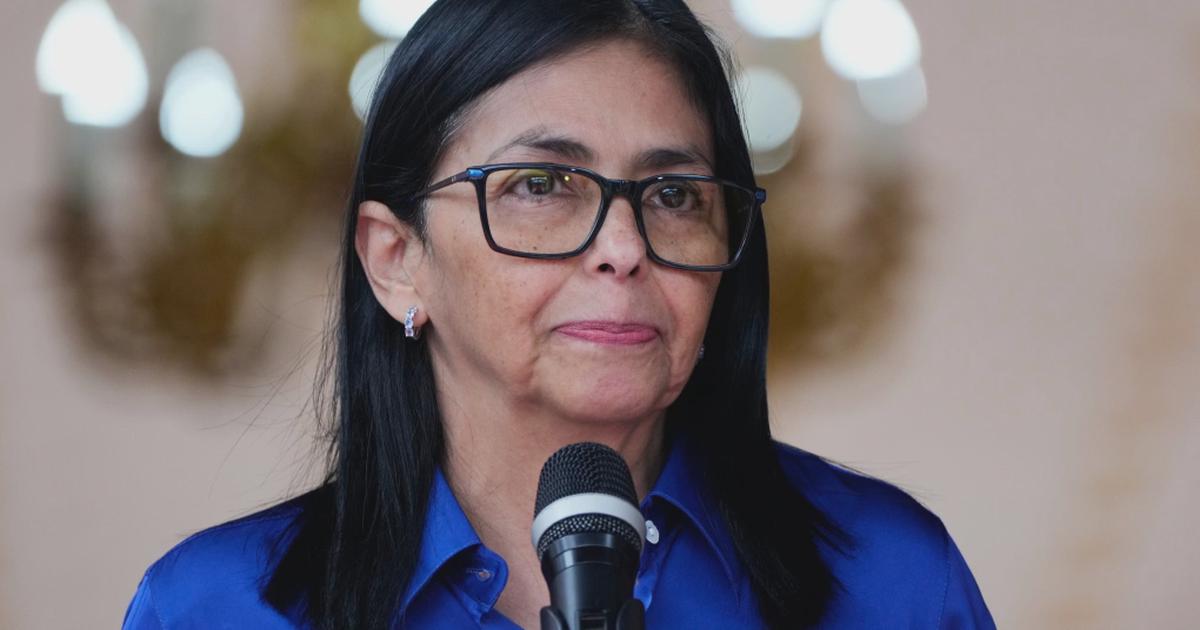 Mỹ gỡ bỏ lệnh trừng phạt với Tổng thống lâm thời Venezuela