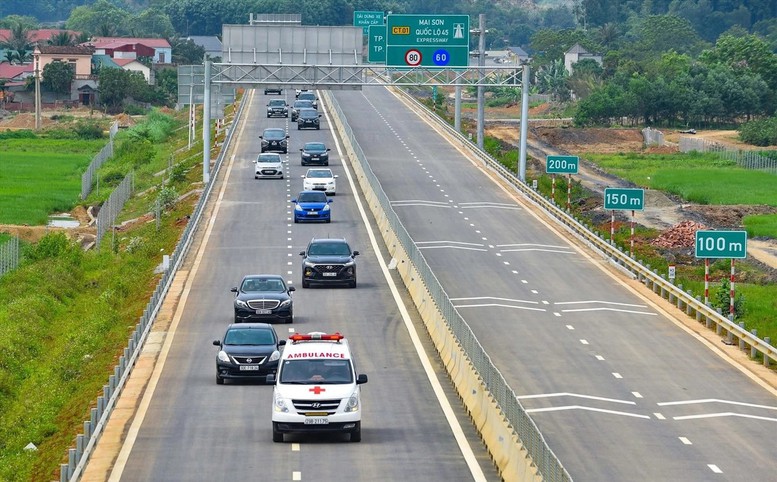 Khai thác đồng bộ 12 dự án thành phần cao tốc Bắc - Nam trước dịp nghỉ Lễ 30/4