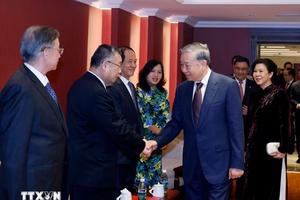 Tổng Bí thư, Chủ tịch nước Tô Lâm gặp mặt thân nhân các tướng lĩnh, chuyên gia, nhân sĩ hữu nghị Việt Nam - Trung Quốc