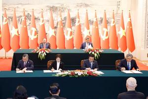 Việt Nam - Trung Quốc ký hiệp định hải quan mới, phối hợp chống buôn lậu