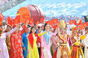 Quốc hội bổ sung ngày nghỉ hưởng nguyên lương vào ngày 24/11