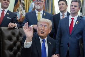 Quốc hội Mỹ giới hạn quyền lực chiến tranh của Tổng thống Trump